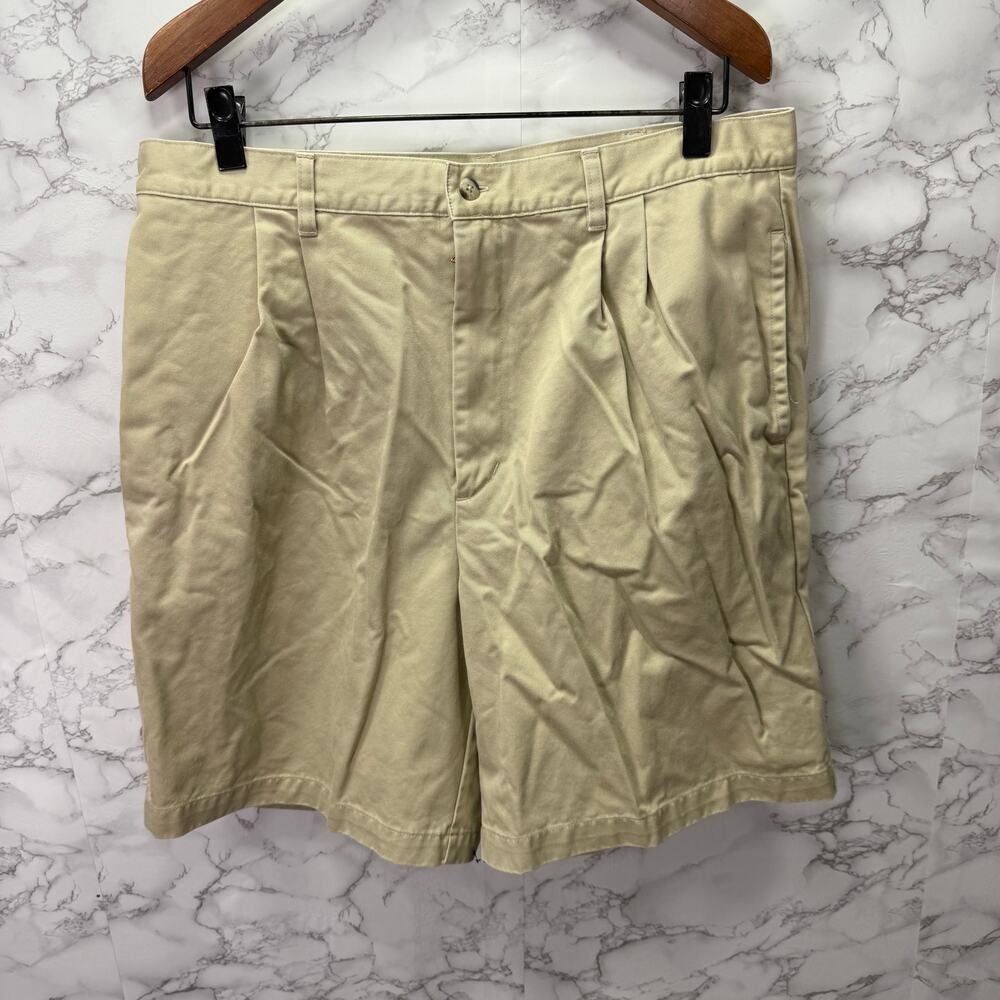 Vintage L.L. Bean Men’s Shorts sz 38 Pleated Front Cotton Khaki #H220 - Picture 3 of 9
